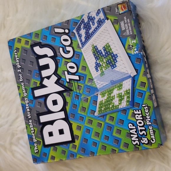 Mattel Blokus to Go! - Snap & Store Portable Strategy game - Picture 4 of 8